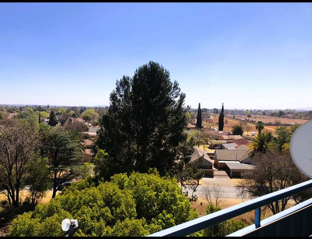 2 BEDROOM FLAT FOR SALE IN ARCON PARK